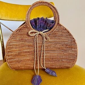 Anthropologie Veld Raffia Tote, pear shaped, O handle, Made by Balinese Artisans